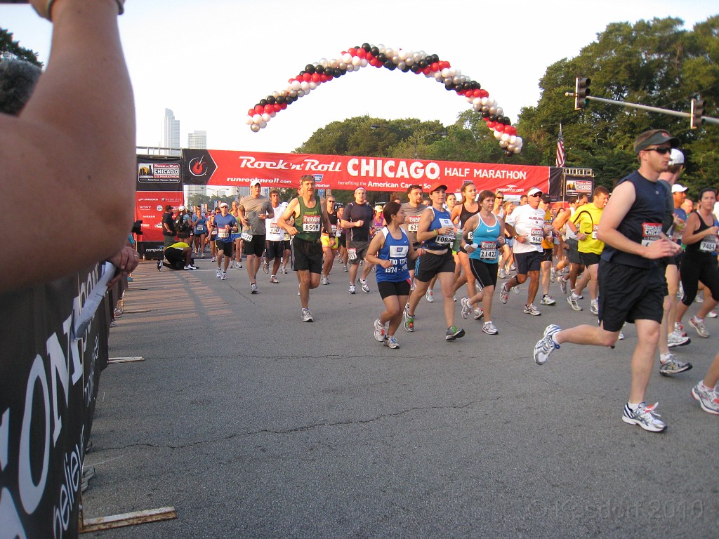 Chicago Rock N Roll 2010 0355.jpg - The Chicago Rock 'N Roll Half Marathon was held on August 1, 2010. A beautiful day, but hot, and a lousy race.